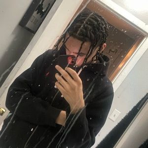 Meet your Posher, Zachary